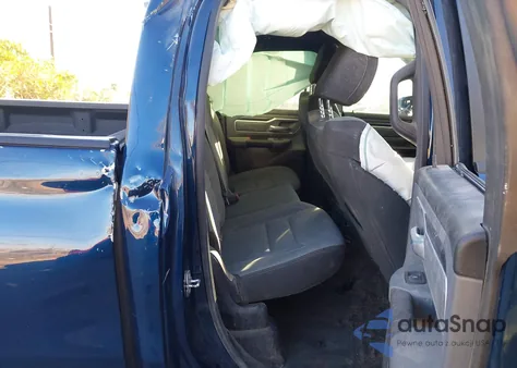 2022 Ram 1500 Big Horn 4X2 6'4 Box from USA, damaged, VIN 1C6RREBT4NN358558